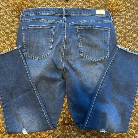 Sofia by Sofia Vergara Blue Skinny Jeans - Picture 8 of 10